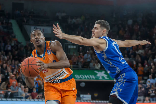 在球员买卖 在球员买卖